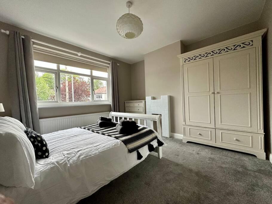 Stunning 5 Bed House In Chapel Allerton, Sleeps 9 Λιντς Εξωτερικό φωτογραφία