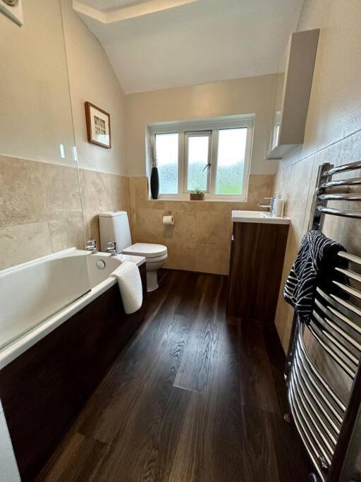 Stunning 5 Bed House In Chapel Allerton, Sleeps 9 Λιντς Εξωτερικό φωτογραφία