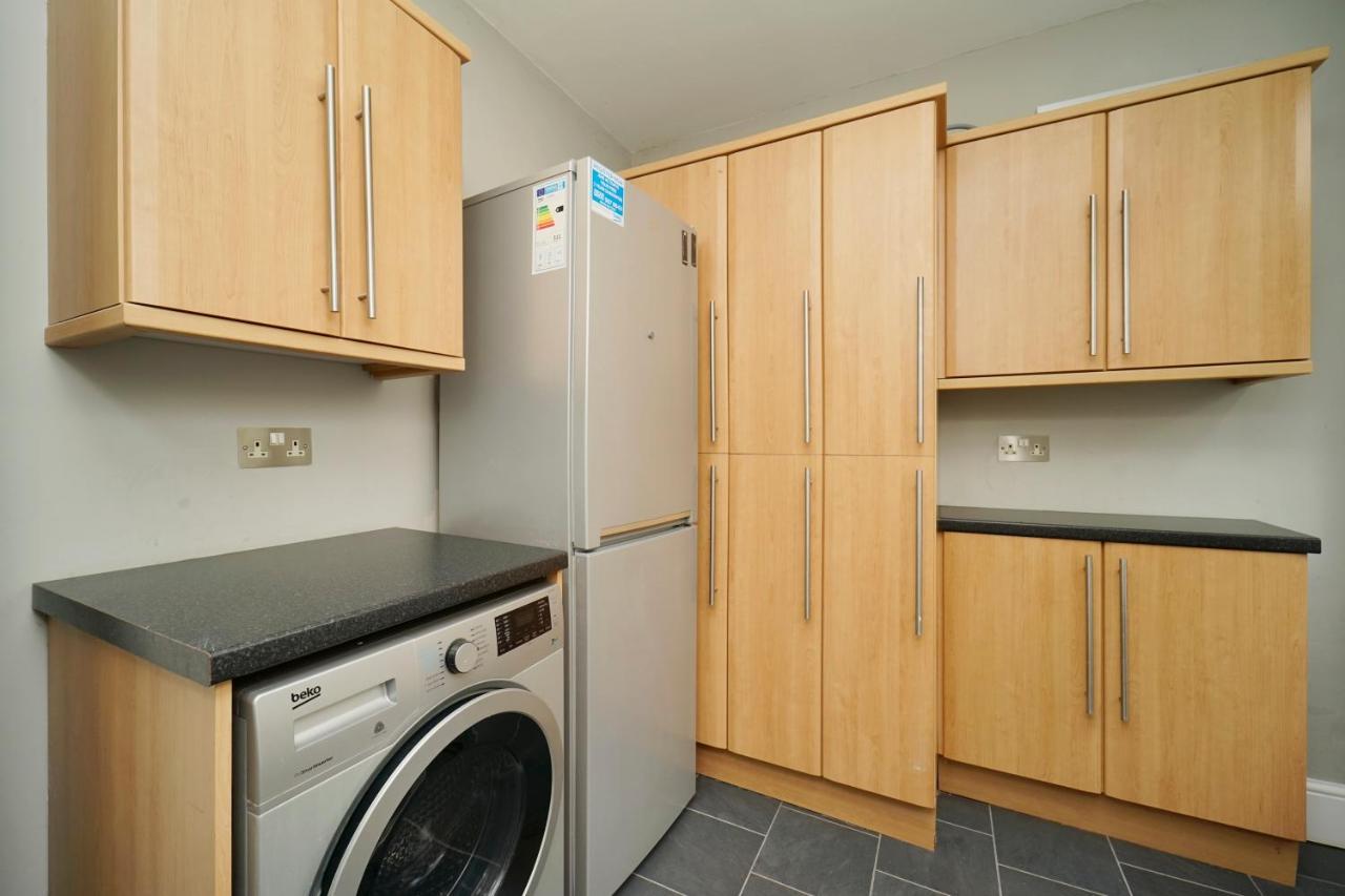 Stunning 5 Bed House In Chapel Allerton, Sleeps 9 Λιντς Εξωτερικό φωτογραφία