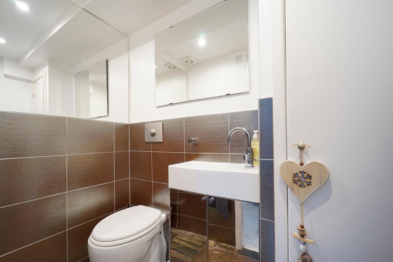 Stunning 5 Bed House In Chapel Allerton, Sleeps 9 Λιντς Εξωτερικό φωτογραφία